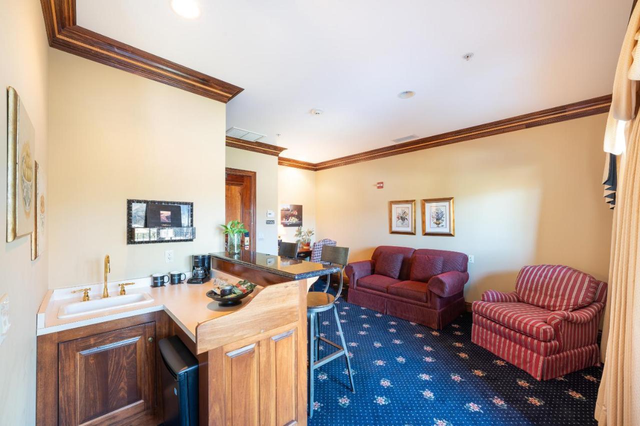 Stock Farm Inn Hopland Екстериор снимка